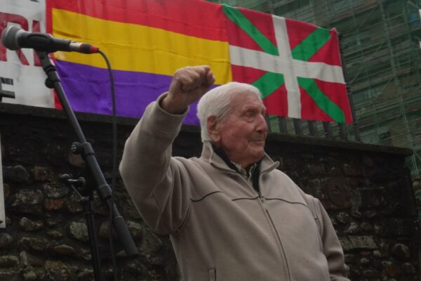 Arrigorriaga homenajea al camarada Luís Mari Ormazabal en su100 cumpleaños.